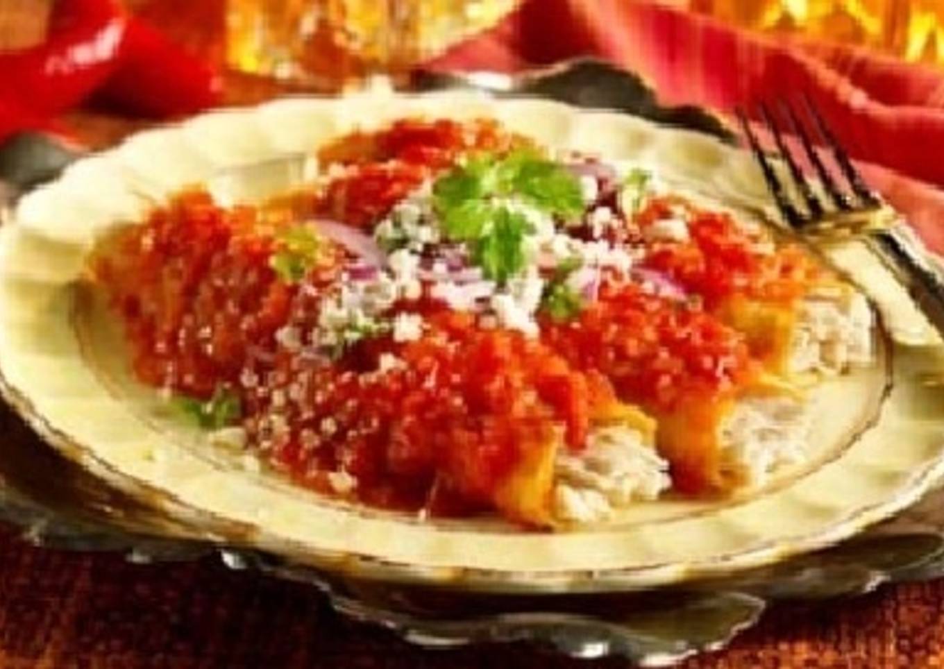 Enchiladas rojas de pollo  