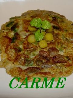 Una foto de Tortilla de espárragos trigueros y setas