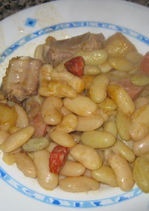 Una foto de Fabada gallega