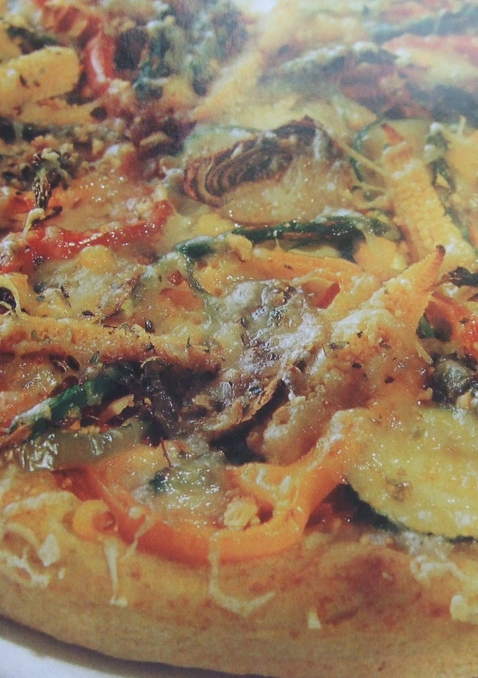 Una foto de Pizza integral vegetariana 