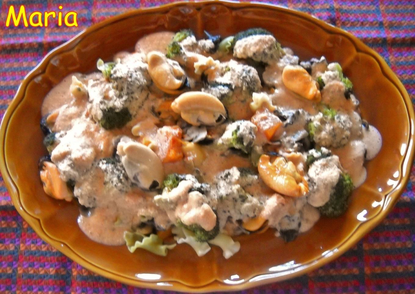 Pasta Gigli con verdura en salsa de almendras<br />