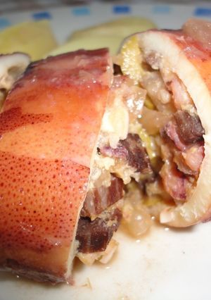 Una foto de Calamares rellenos de ibérico, aceitunas y huevo