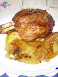 Codillos a la cerveza con lechón de patatas y cebolleta