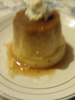Una foto de Flan de dulce de leche, nuez y chocolate