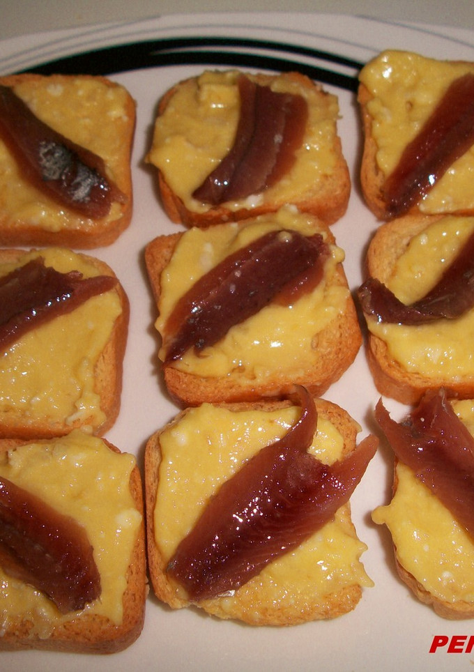 Una foto de Canapés de Almedroc con anchoas
