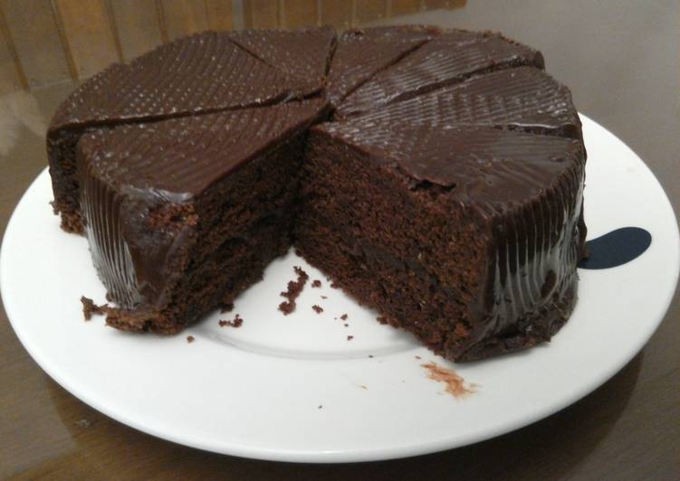 Bizcocho triple de chocolate