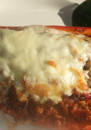 Una foto de Pimientos rellenos de carne, lentejas y queso de Arzúa