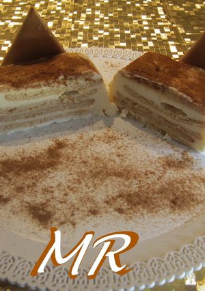 Una foto de Tarta de queso y galletas de canela