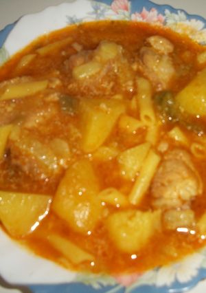 Una foto de Guiso de costillejas en salsa de almendras