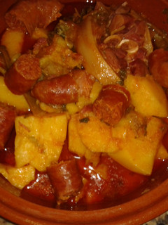 Una foto de Lacón con patatas