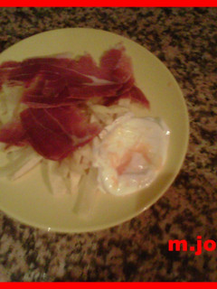 Una foto de Huevos con patatas y jamón
