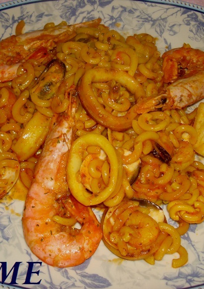 Una foto de Fideuá fácil y rápida