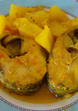 Una foto de Guiso de patatas con pescado