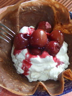 Una foto de Crêpe de chocolate y cherry