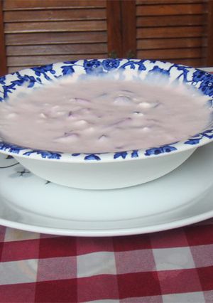 Una foto de Postre de mascarpone y cerezas