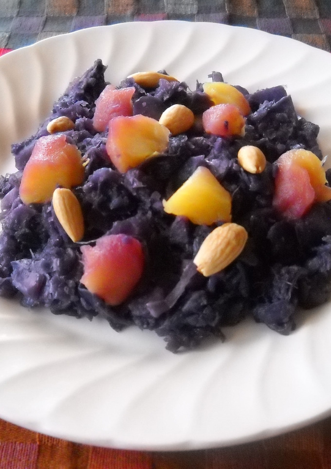 Una foto de Lombarda rehogada con manzana y almendras