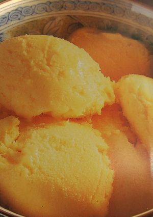 Una foto de Semifreddo de mandarinas