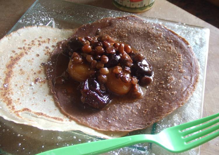 Crêpes mixtos con macedonia de invierno