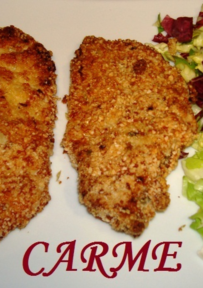 Una foto de Pechuga de pollo almendrada crujiente al horno