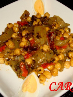 Una foto de Pencas y acelgas con garbanzos al pimentón