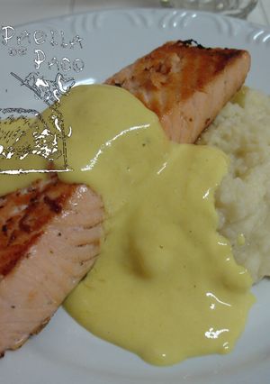 Foto principal de Salmón con salsa de mostaza y miel con puré de camote