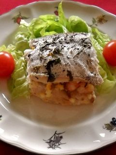 Una foto de Pescadilla rellena de gambas y anchoas