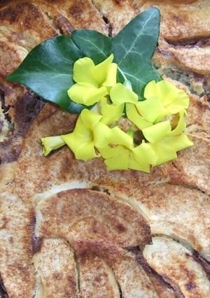 Una foto de Tarta marmolada con manzanas amarillas