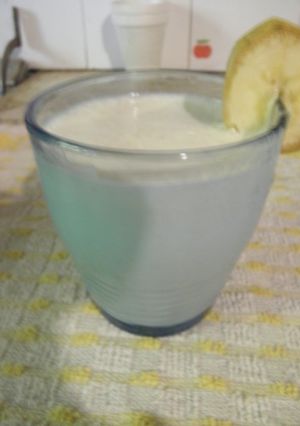 Una foto de Licuado de banana split