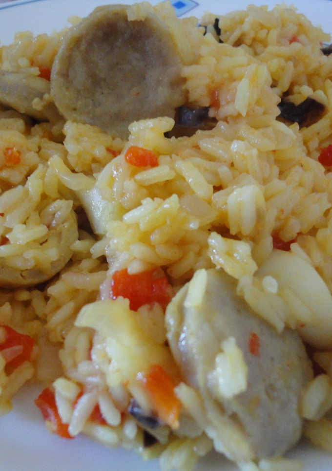 Una foto de Arroz con sepia y butifarra