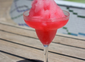 Una foto de Cóctel margarita de fresa