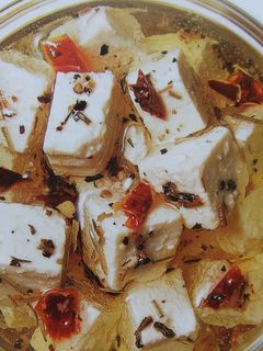 Una foto de Queso griego aliñado con guindilla