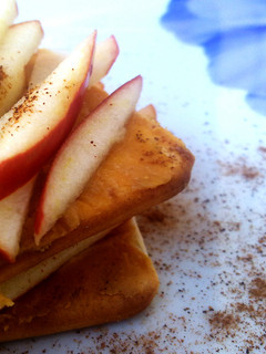 Una foto de Snack de manzana y cacahuete