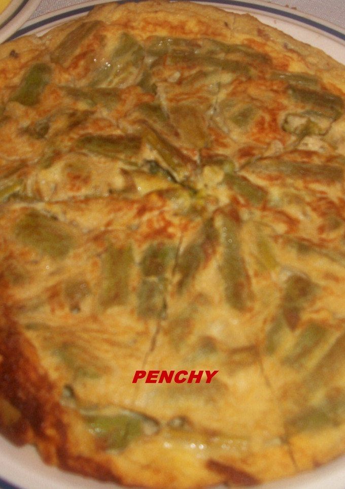 Una foto de Tortilla de judias verdes con jamón iberico