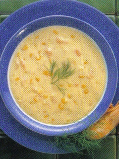 Una foto de Sopa cremosa de maiz y gambas