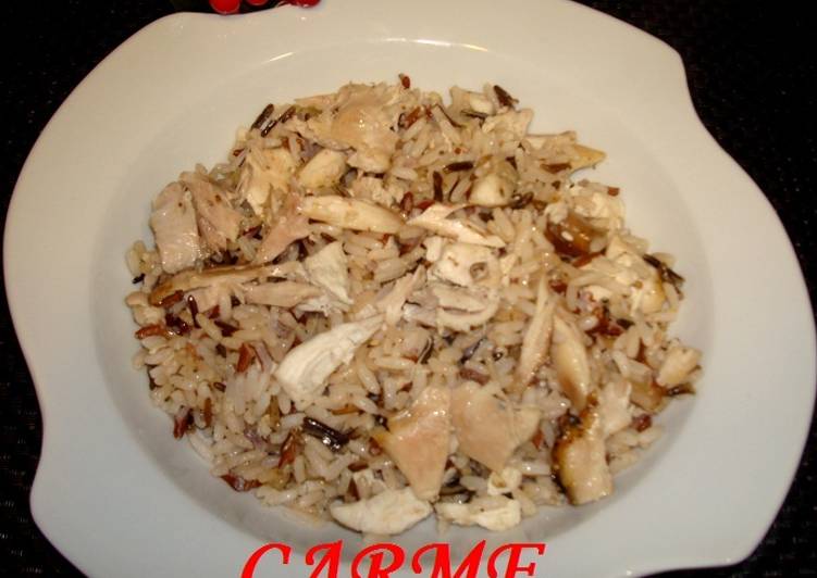 Ensalada tibia de arroz con pollo asado