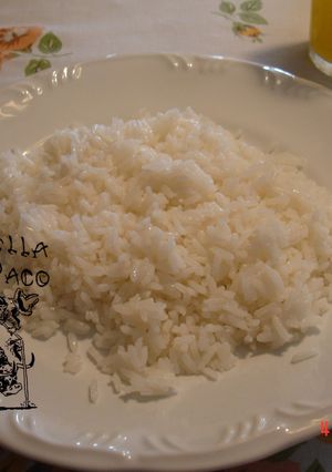 Una foto de Arroz branco