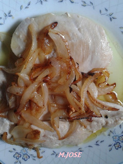 Una foto de Pechugas encebolladas