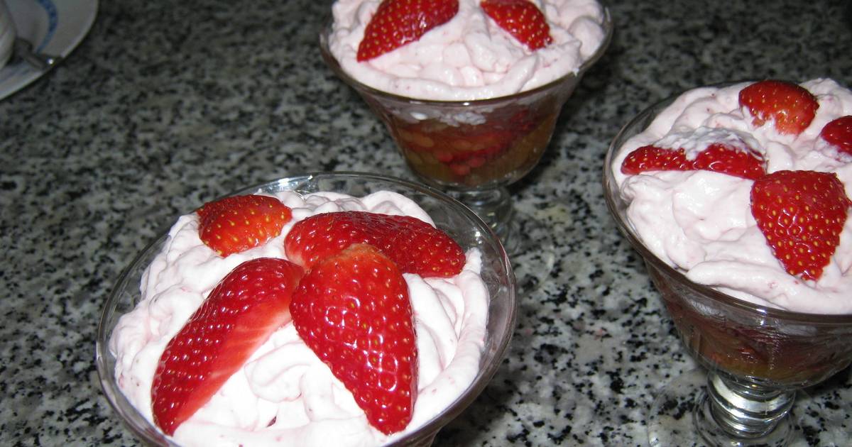 Fresas a la crema rosa Receta de Carmem- Cookpad
