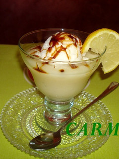 Una foto de Delicias de pera y sorbete de limón