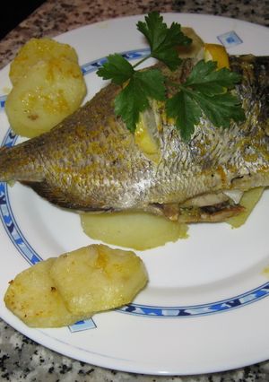 Una foto de Sargo al horno