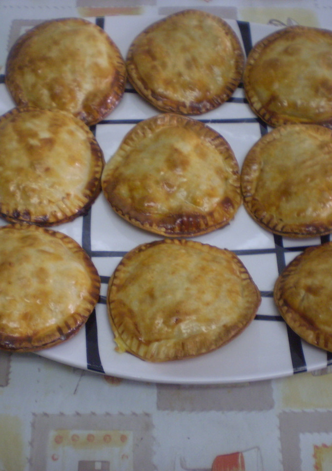 Una foto de Platillos de pasta de bacalao con pisto