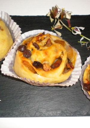 Una foto de Bollos de manzana y pera