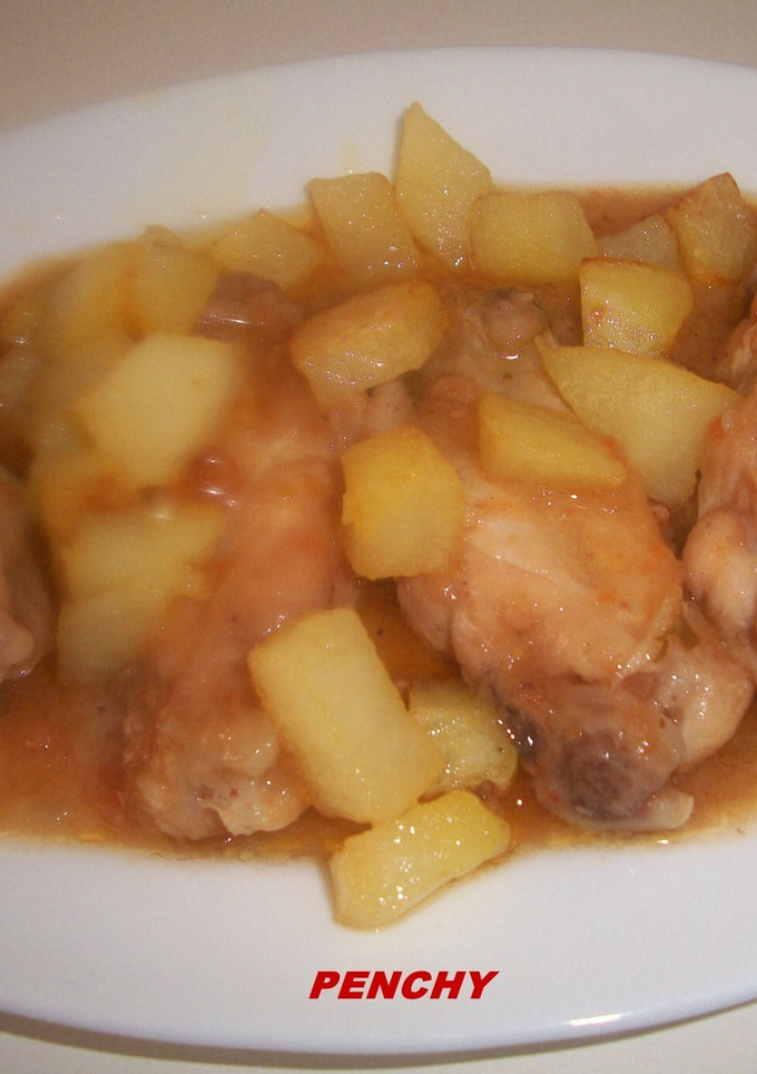 Una foto de Alitas de pollo en salsa de almendras
