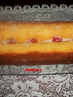 Foto principal de Bizcocho de guindas escarchadas con licor de guindas