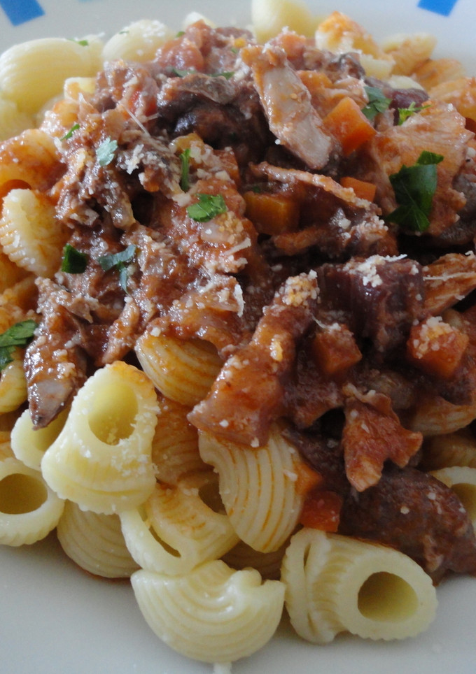 Una foto de Pasta con salsa de conejo