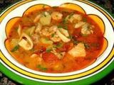 Cazuela de mariscos a la española