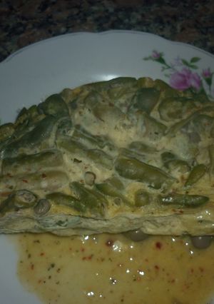 Una foto de Omelette de chauchas casera en microondas