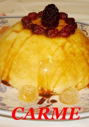 Una foto de Pastel fresco de mango, queso y nueces