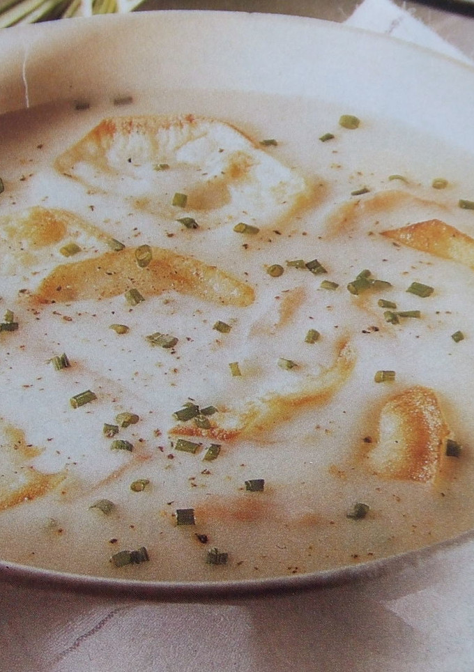 Una foto de Sopa de patatas al yogur