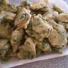 A picture of Buñuelos de lechuga crespa de "Tienda inglesa".